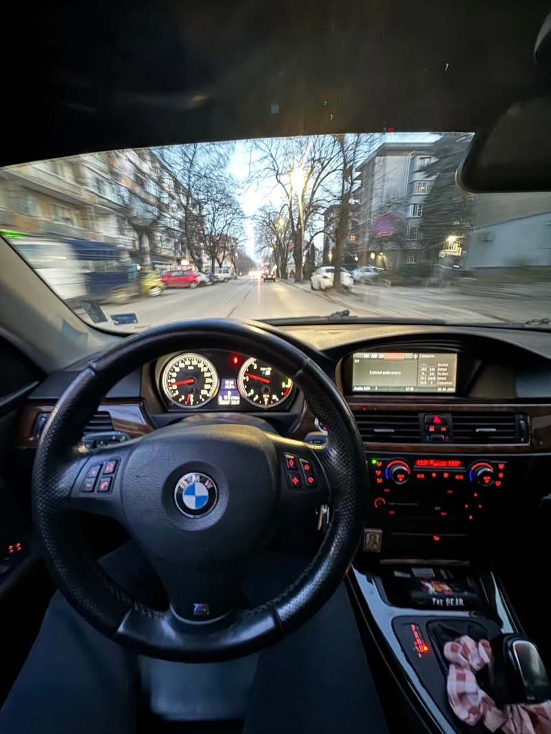 BMW 330, снимка 5 - Автомобили и джипове - 53479961