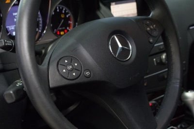 Mercedes-Benz C 300 4 matic, снимка 11 - Автомобили и джипове - 45688765