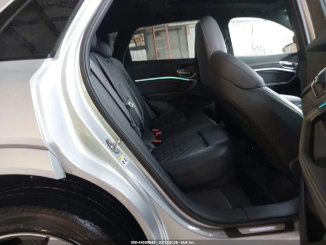 Audi E-Tron S PREMIUM PLUS QUATTRO, снимка 8 - Автомобили и джипове - 54055292