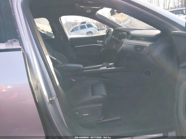 Audi E-Tron S PREMIUM PLUS QUATTRO, снимка 5 - Автомобили и джипове - 54055292