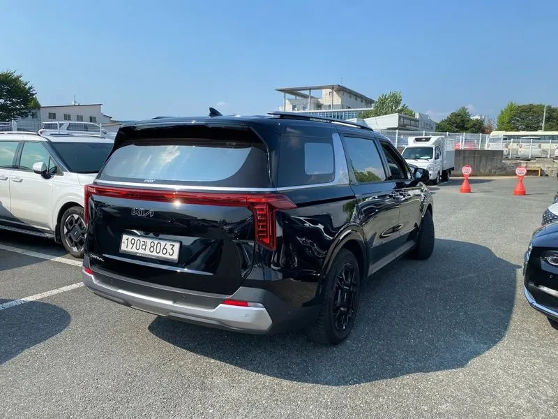 Kia Carnival 4Th Generation Diesel 9-Seater Prestige | Mobile.bg � ����������� 4