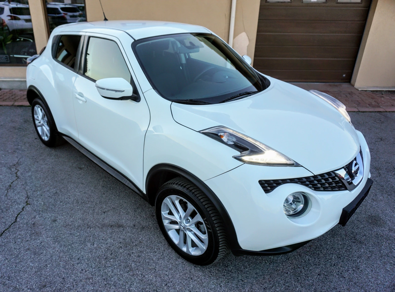 Nissan Juke 1.2DIG-T ACENTA - изображение 2