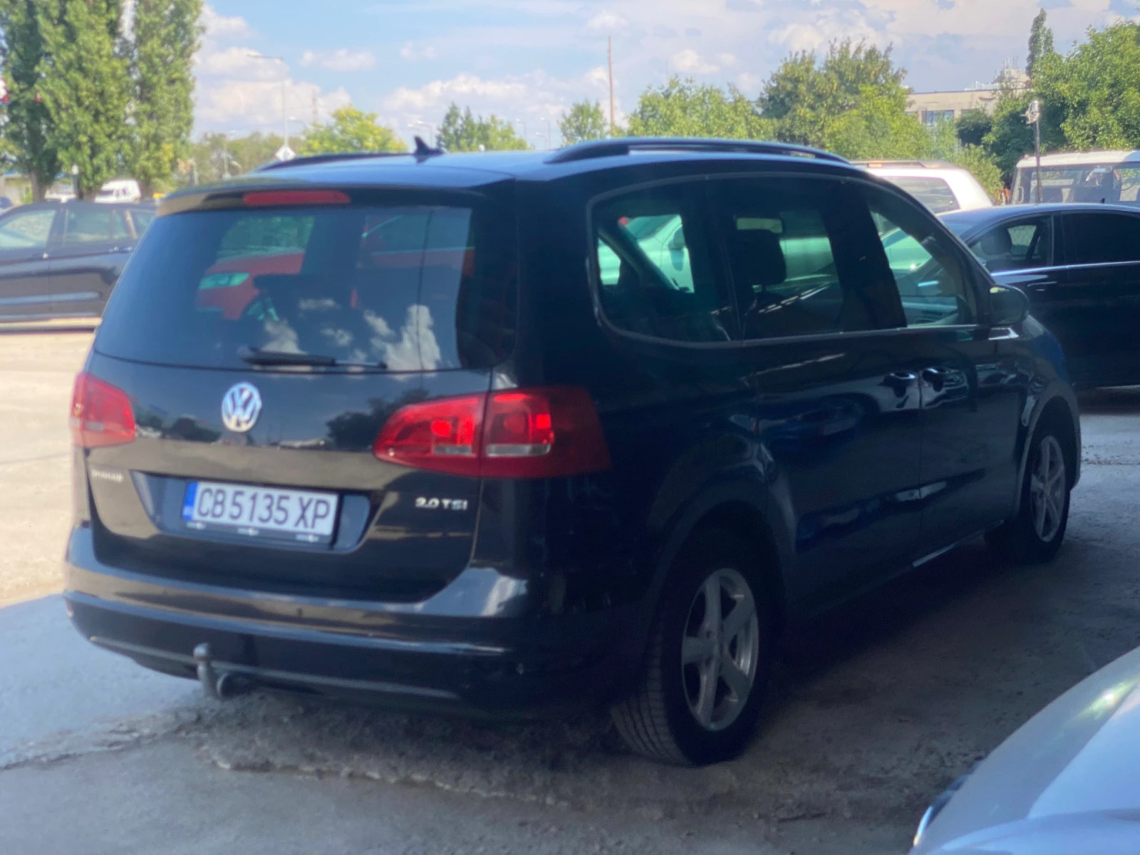 VW Sharan Панорама / камера / DSG / КОЖА / ПОДГРЕВ - изображение 6