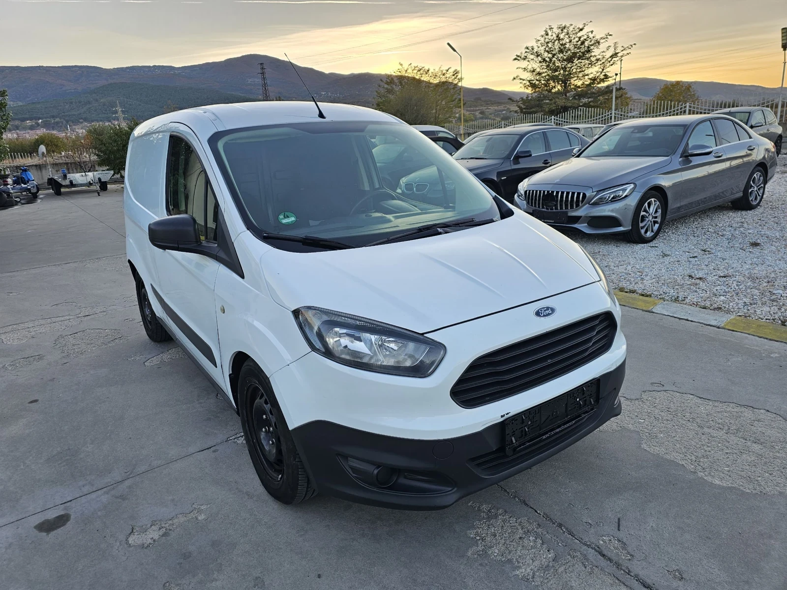 Ford Courier  - изображение 3