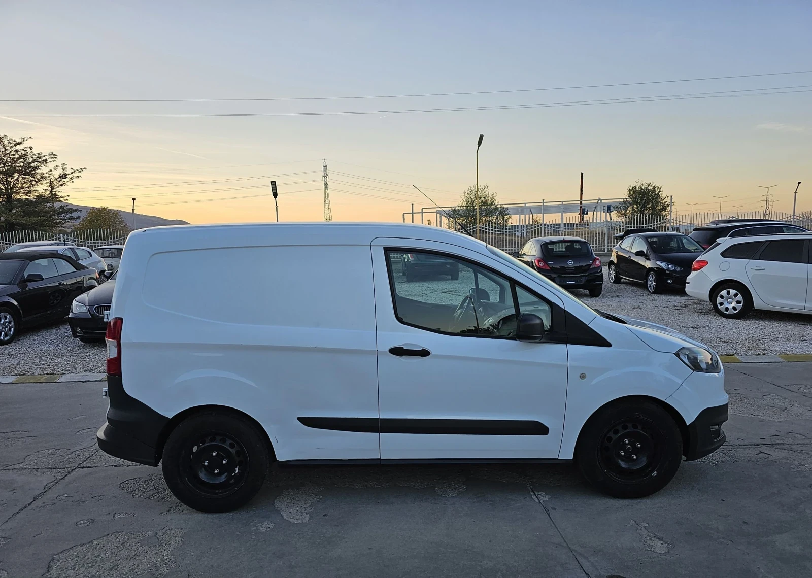 Ford Courier  - изображение 4