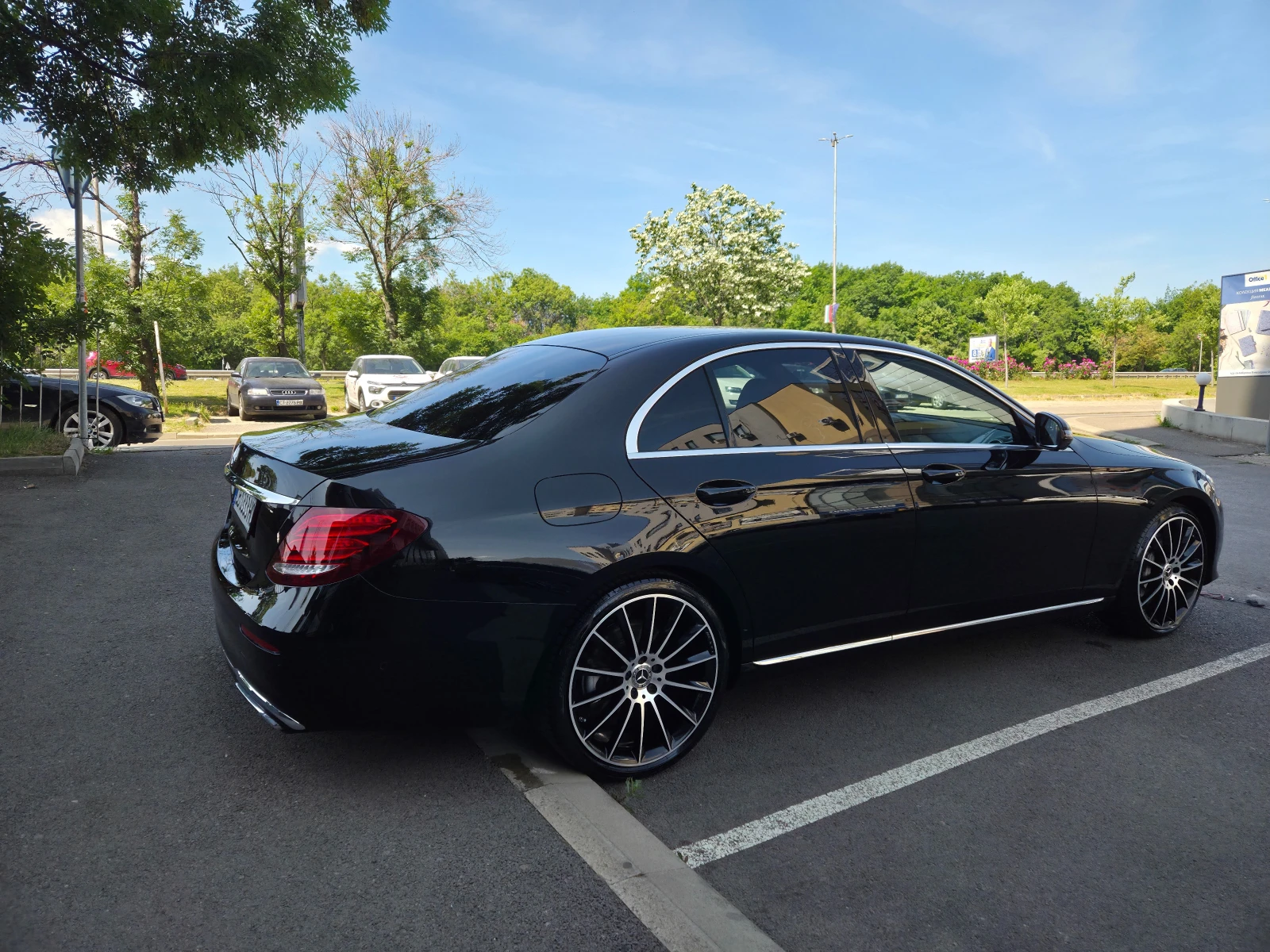 Mercedes-Benz E 400  4matic* Burmester* Multibeam*  | Mobile.bg   13