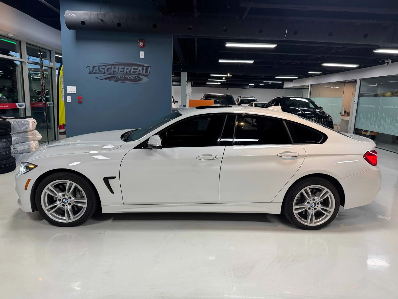 BMW 430 * АВТО КРЕДИТ* ЦЕНА ДО БГ * CARFAX *  - изображение 4