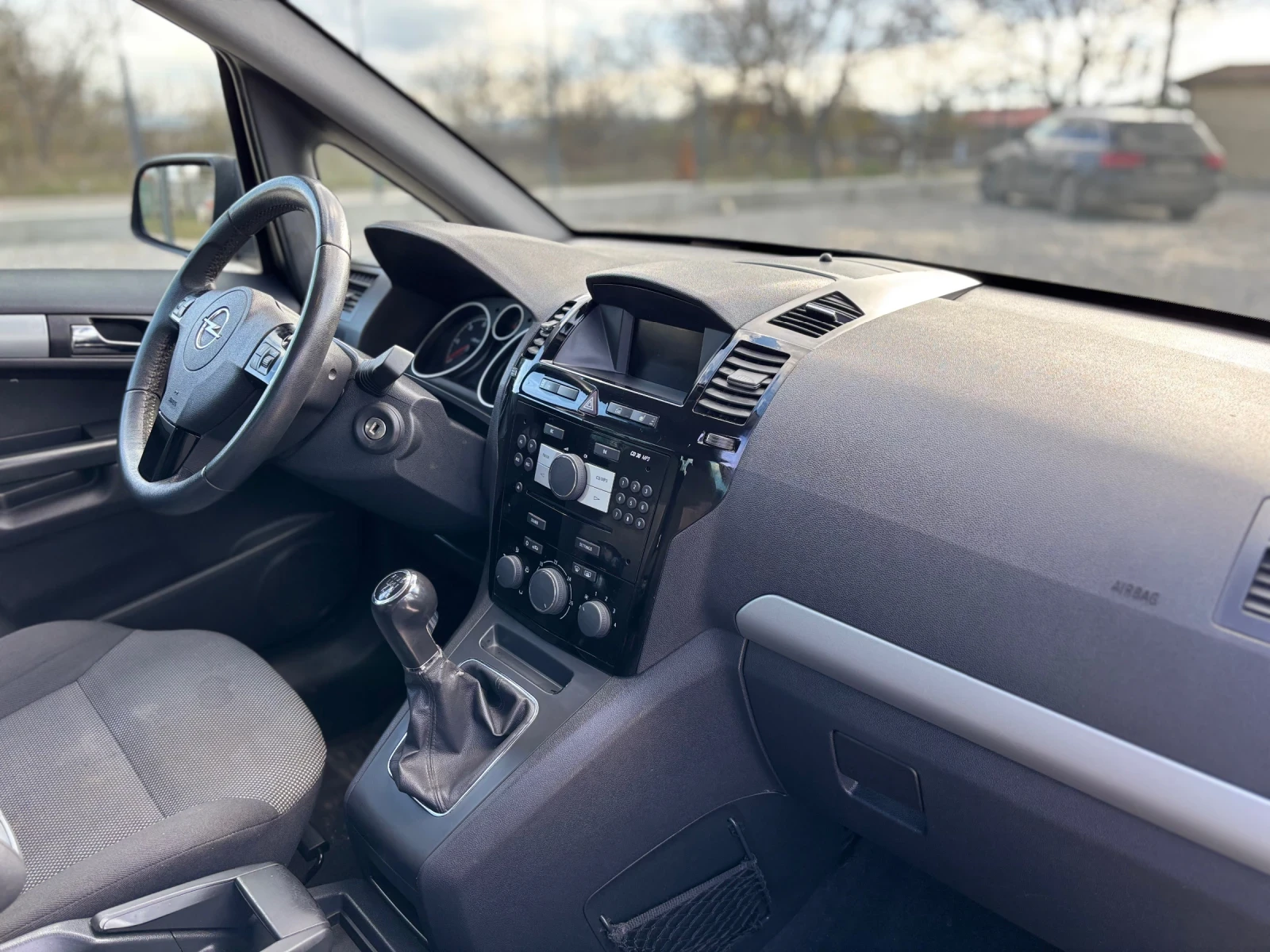 Opel Zafira  - изображение 7