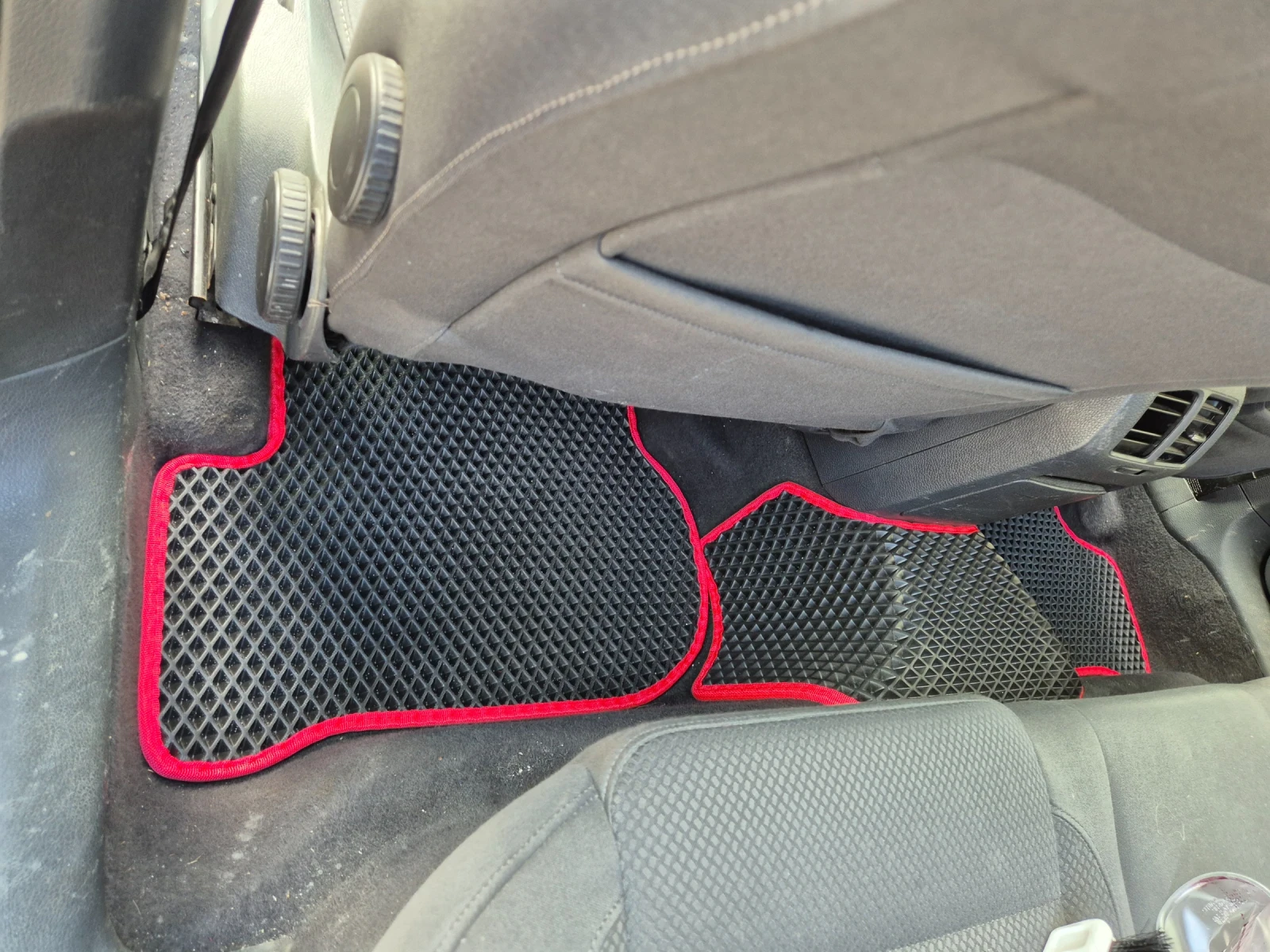 VW Golf 2.0TDI 140�.� | Mobile.bg � ����������� 5