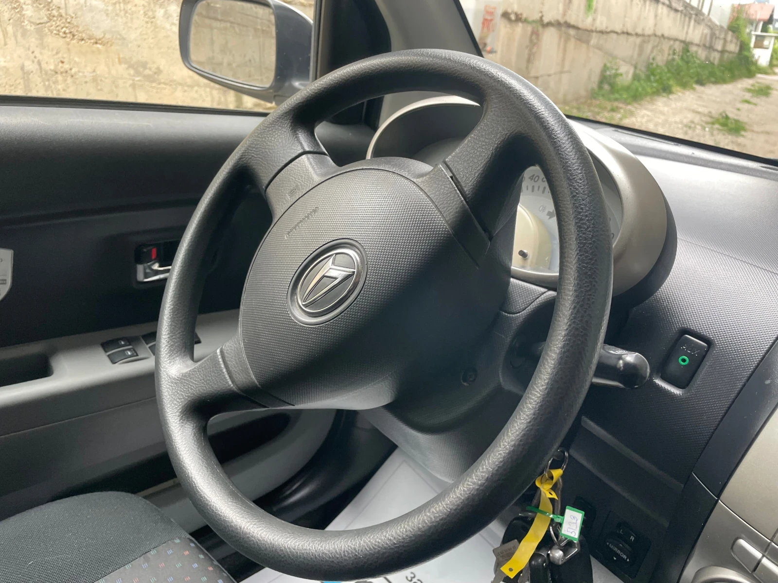 Daihatsu Sirion ТОП ФЕЙСЛИФТ, снимка 10 - Автомобили и джипове - 53721810