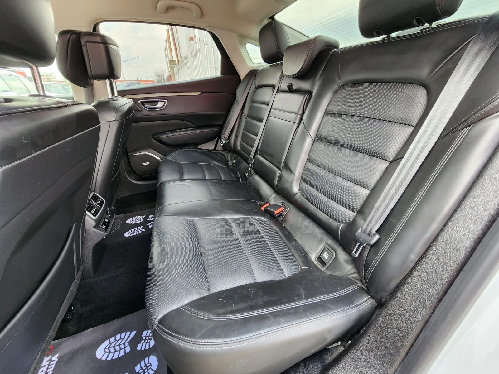 Renault Talisman 1.6DCI Initiale Paris, снимка 13 - Автомобили и джипове - 53998917