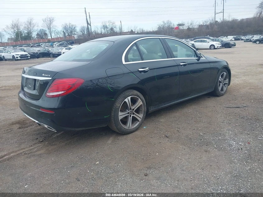 Mercedes-Benz E 350 2.0l 4Matic, снимка 4 - Автомобили и джипове - 54047291