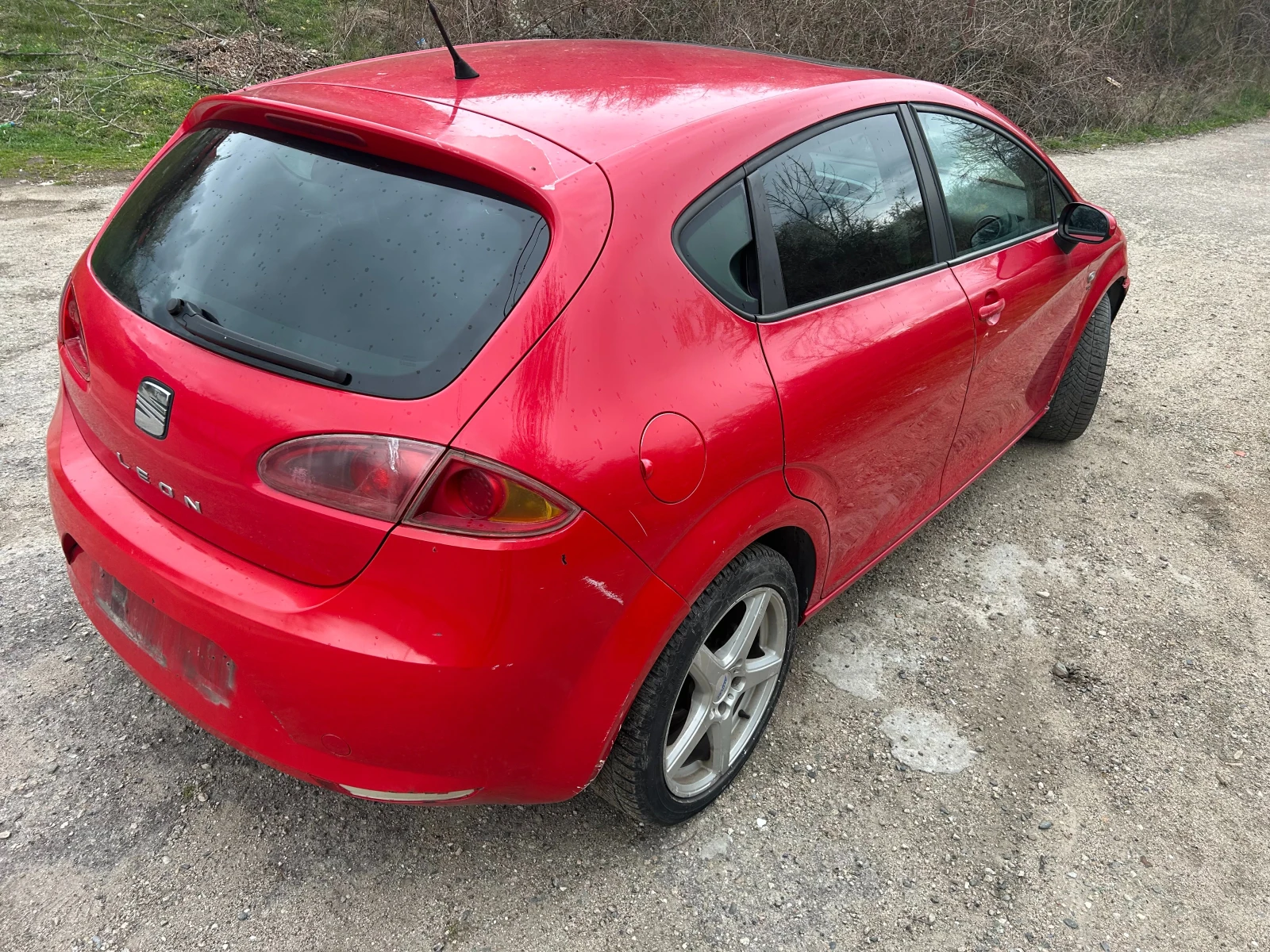 Seat Leon 2.0TDI BKD, снимка 3 - Автомобили и джипове - 54088529