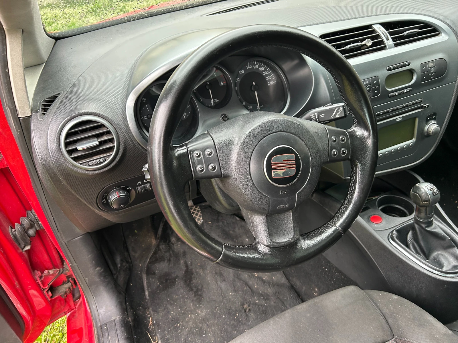 Seat Leon 2.0TDI BKD, снимка 7 - Автомобили и джипове - 54088529