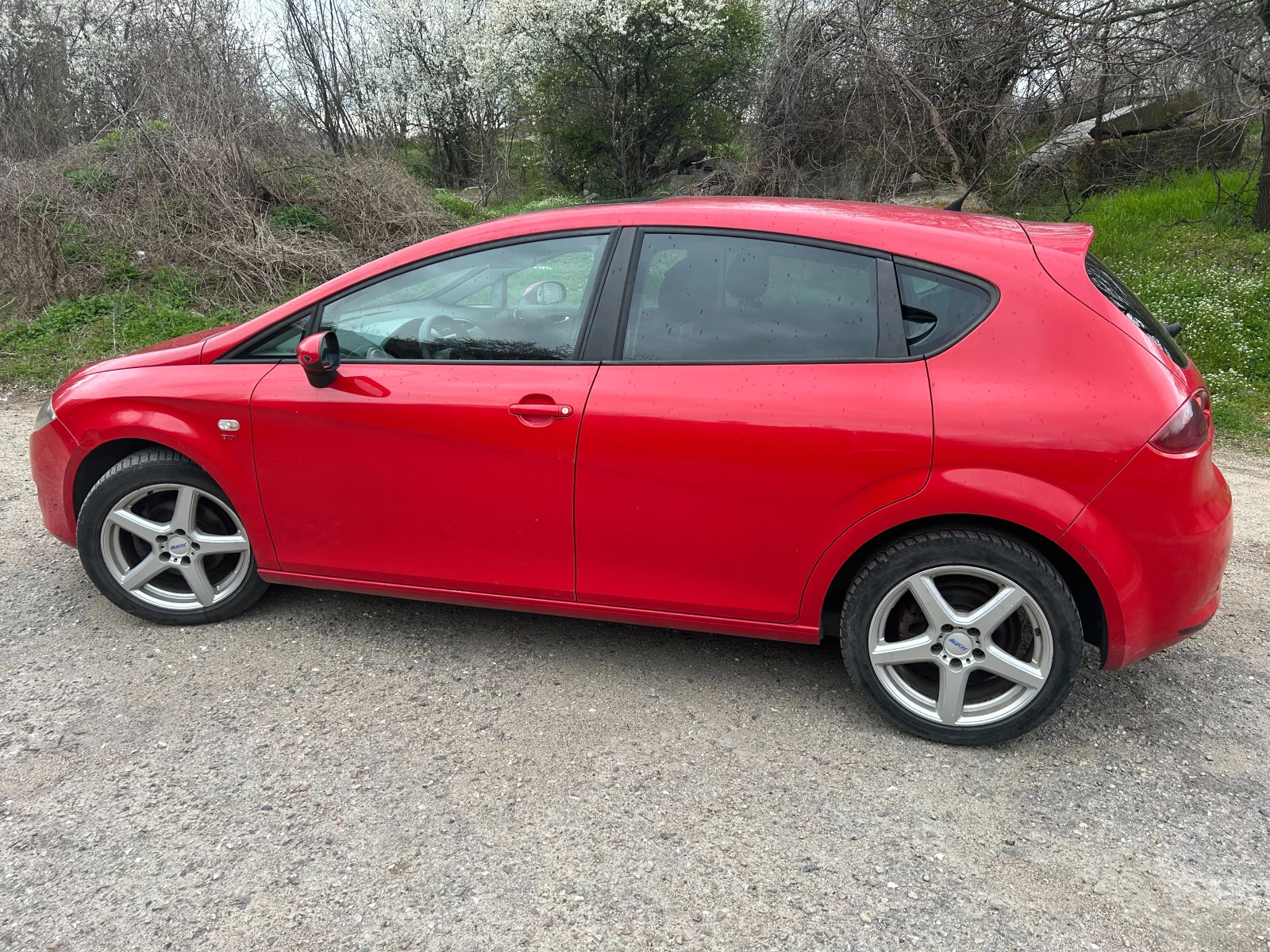 Seat Leon 2.0TDI BKD, снимка 2 - Автомобили и джипове - 54088529