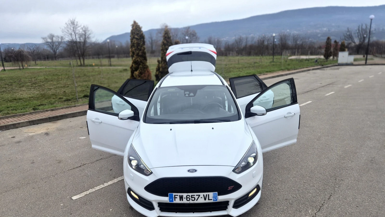 Ford Focus ST, снимка 11 - Автомобили и джипове - 54367497