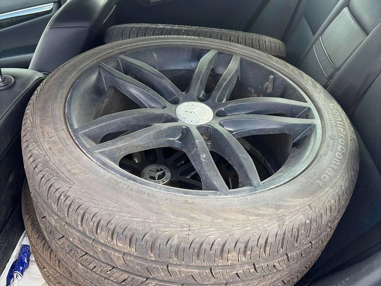 Mercedes-Benz C 300 * 4 MATIC* ГЛАВНО ПРЕДСТАВИТЕЛСТВО* , снимка 11 - Автомобили и джипове - 54388485