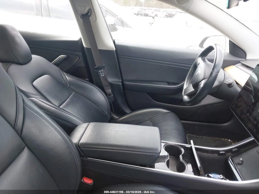 Tesla Model 3 Long Range Battery RWD * КРАЙНА ЦЕНА* , снимка 5 - Автомобили и джипове - 54488214