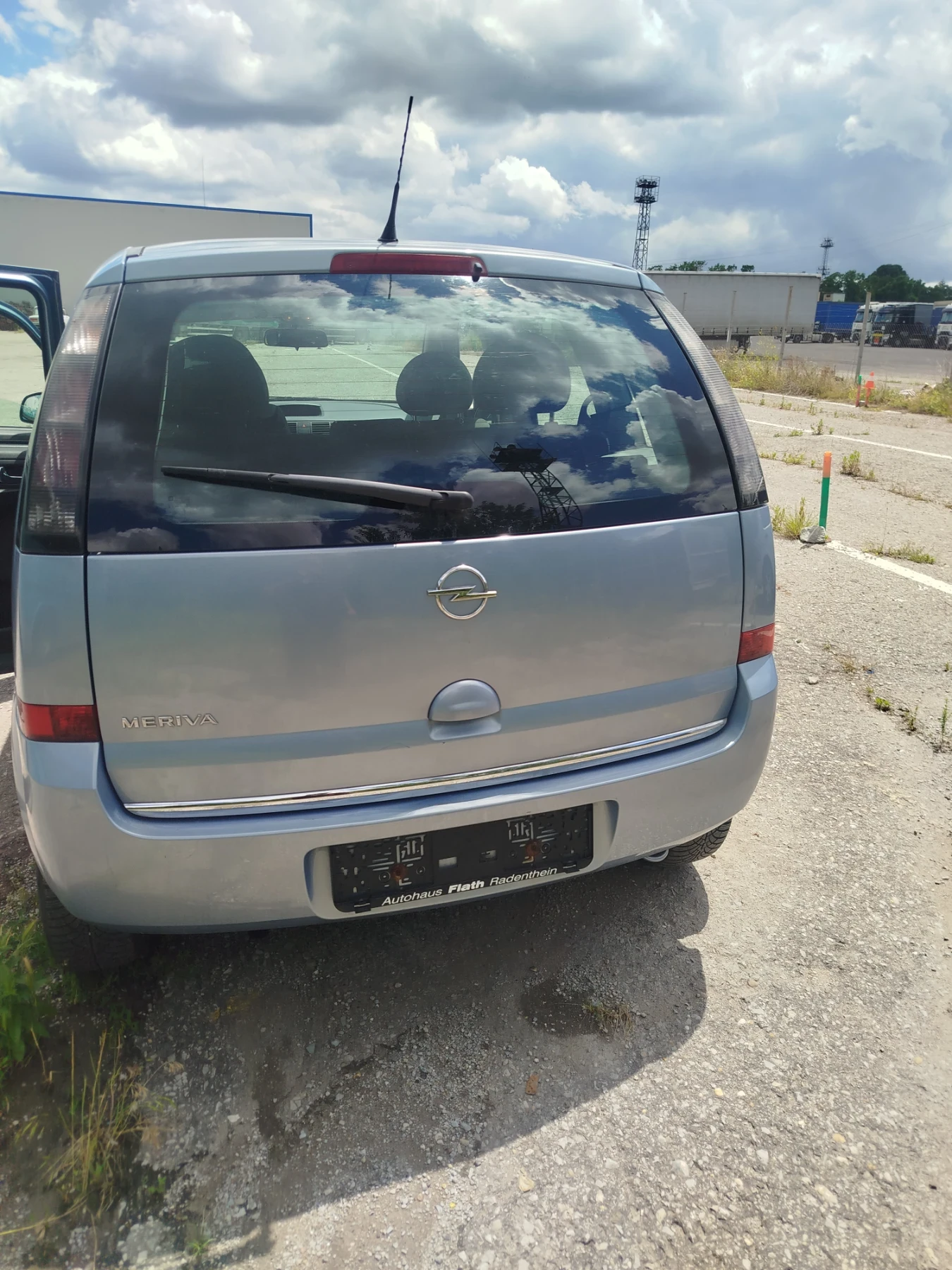 Opel Meriva 1.4, снимка 4 - Автомобили и джипове - 54918316
