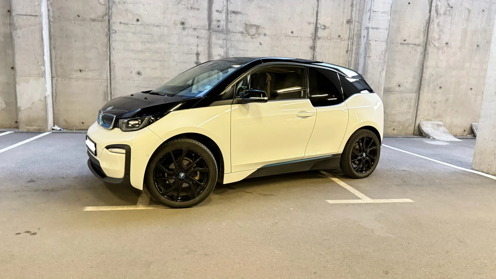 BMW i3 120Ah, снимка 2 - Автомобили и джипове - 55684138