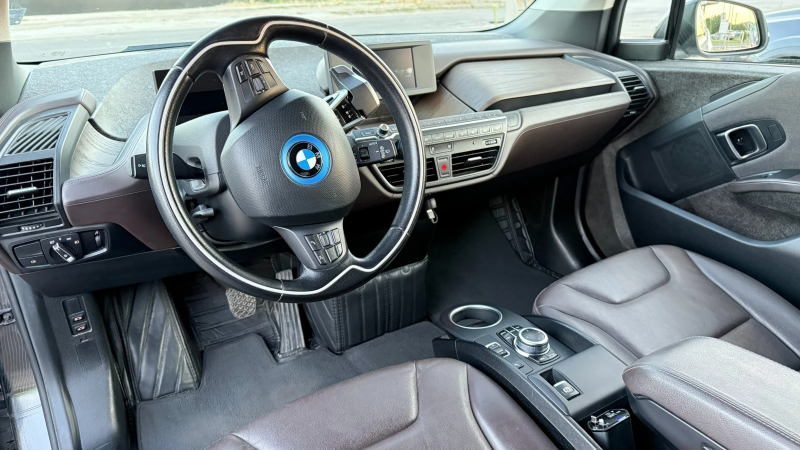 BMW i3 120Ah, снимка 11 - Автомобили и джипове - 55684138