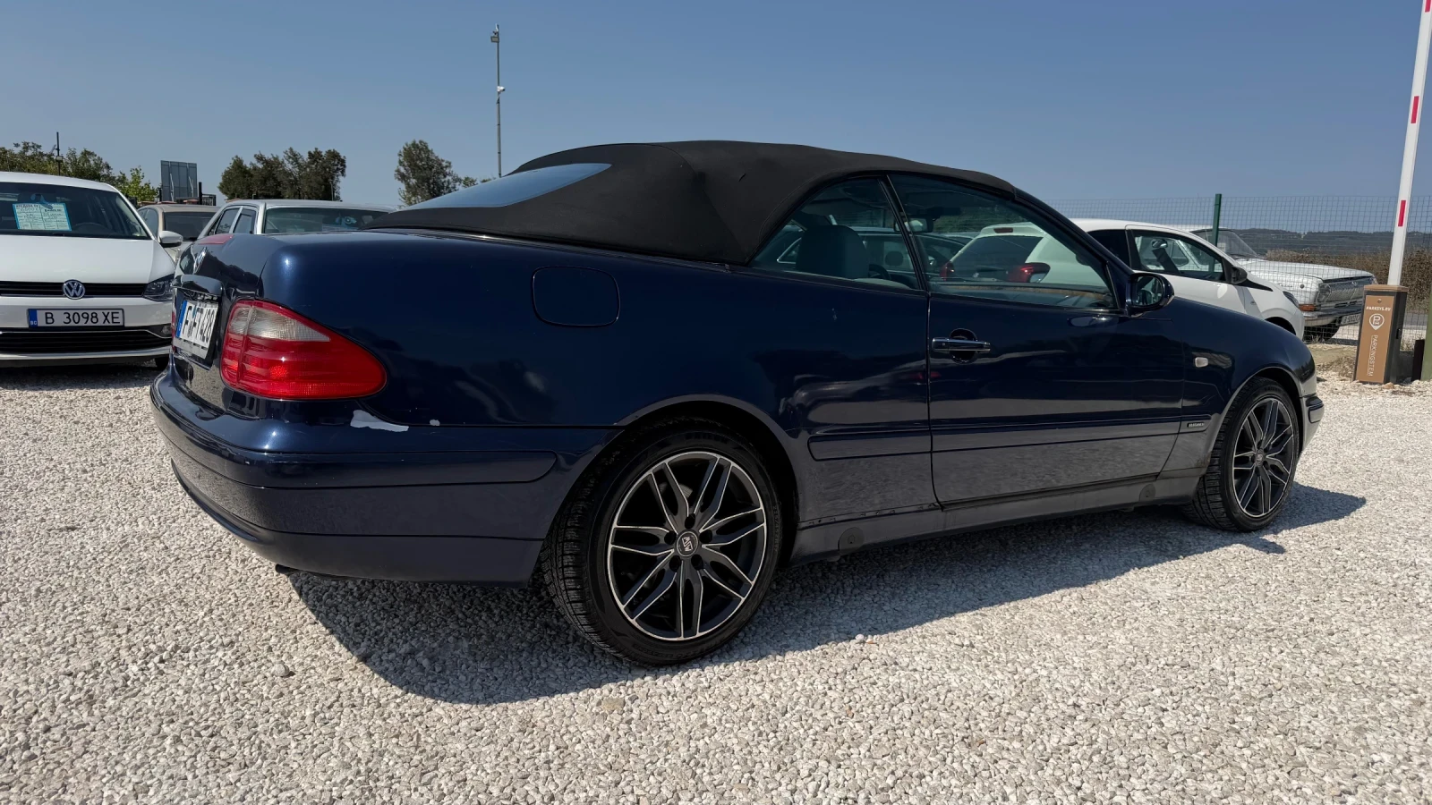 Mercedes-Benz CLK 230 kompressor АВТОМАТИК БАРТЕР ЛИЗИНГ, снимка 4 - Автомобили и джипове - 56172458