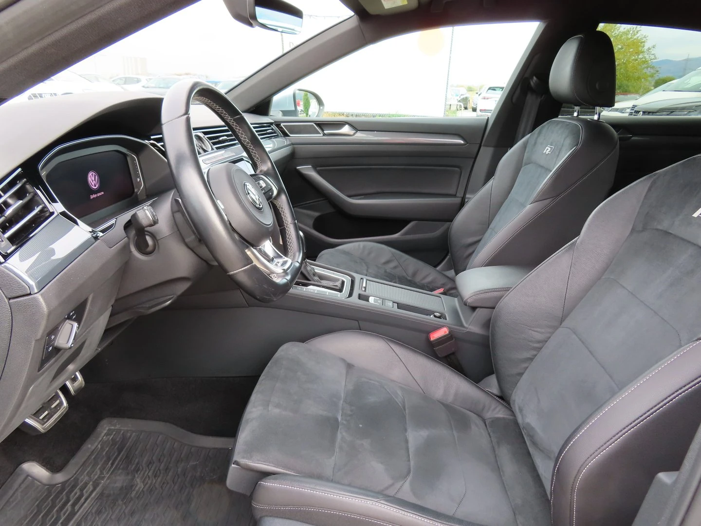VW Arteon, снимка 5 - Автомобили и джипове - 56628352