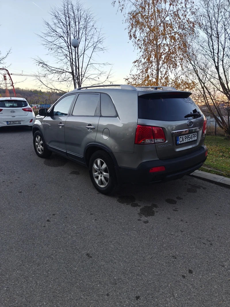 Kia Sorento 2.2 crdi, снимка 2 - Автомобили и джипове - 52749163
