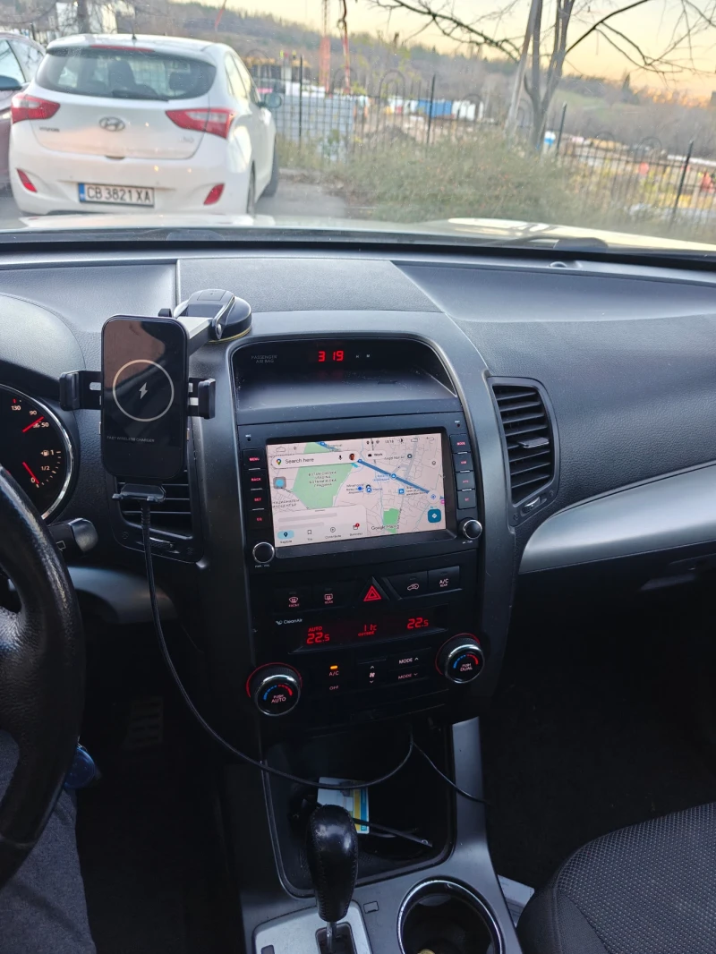 Kia Sorento 2.2 crdi, снимка 7 - Автомобили и джипове - 52749163