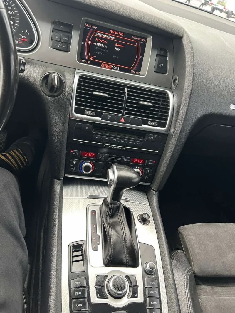 Audi Q7 3.0 TDI s-line, снимка 13 - Автомобили и джипове - 52858740