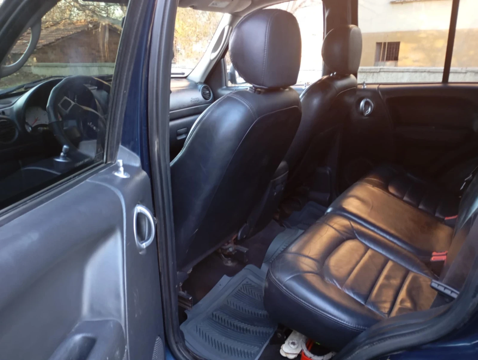 Jeep Cherokee  - изображение 6