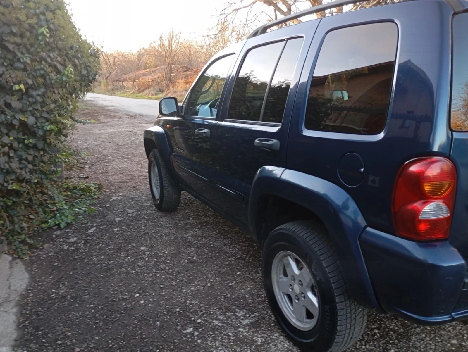 Jeep Cherokee  - изображение 2