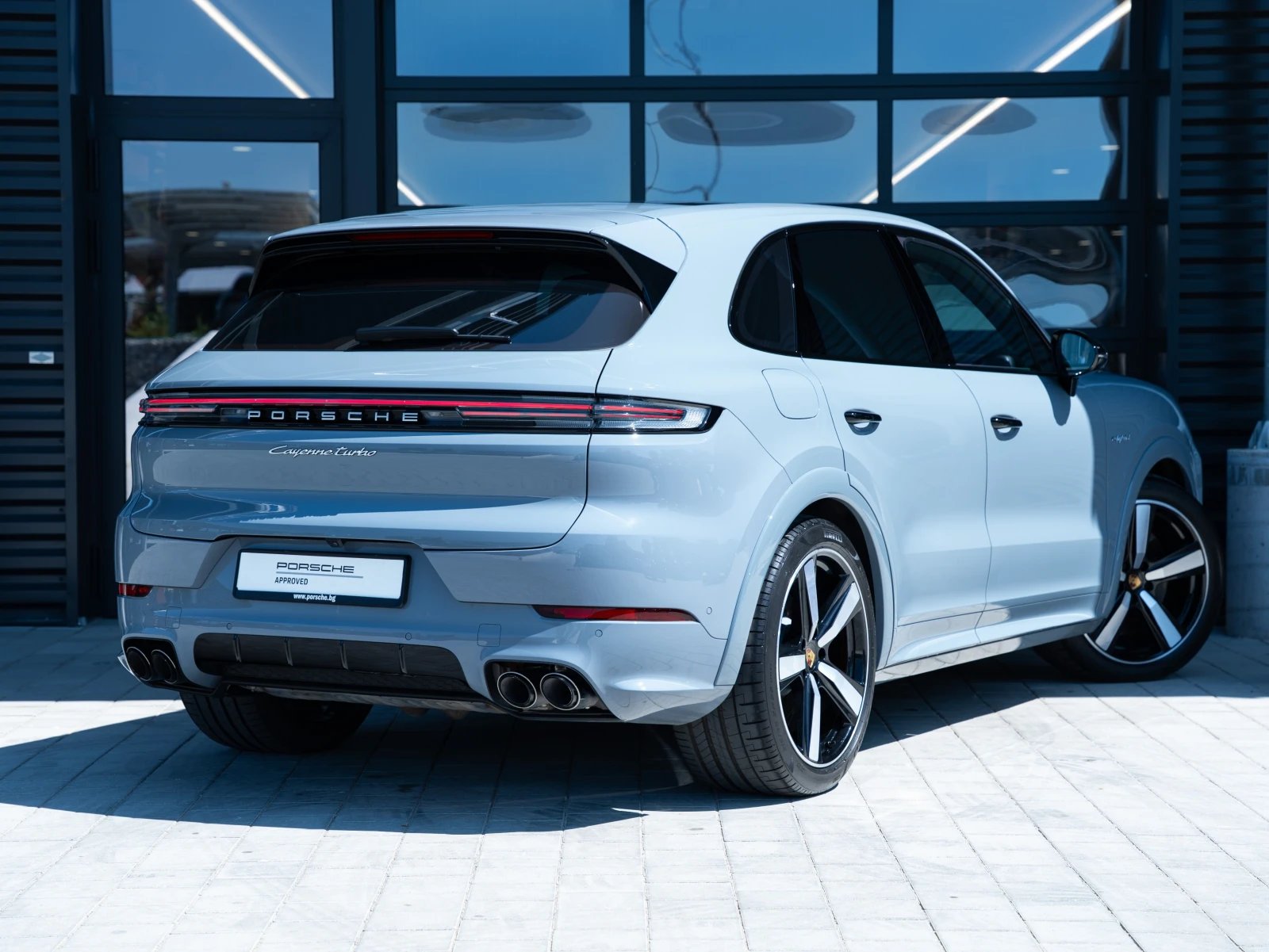 Porsche Cayenne Turbo E-Hybrid - изображение 4
