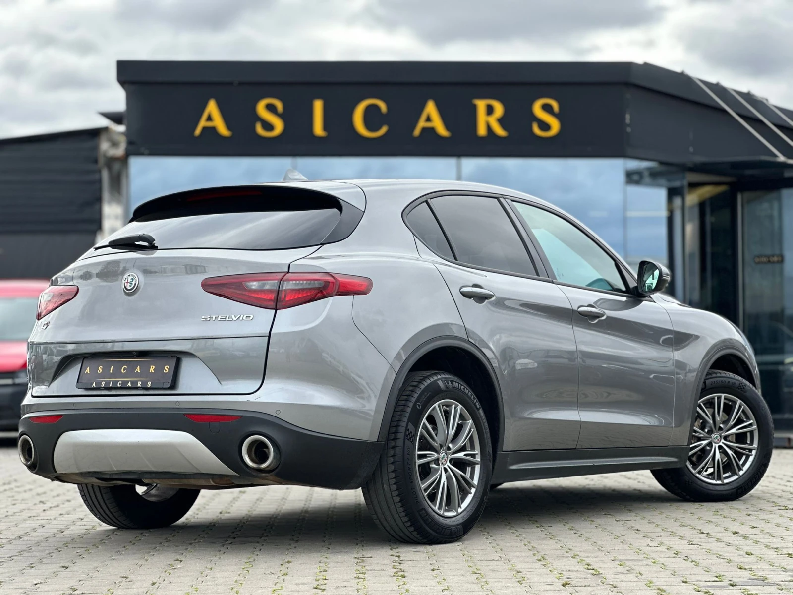 Alfa Romeo Stelvio / 2.2 JTDM / Q4 / EXECUTIVE / TOP /  - изображение 5