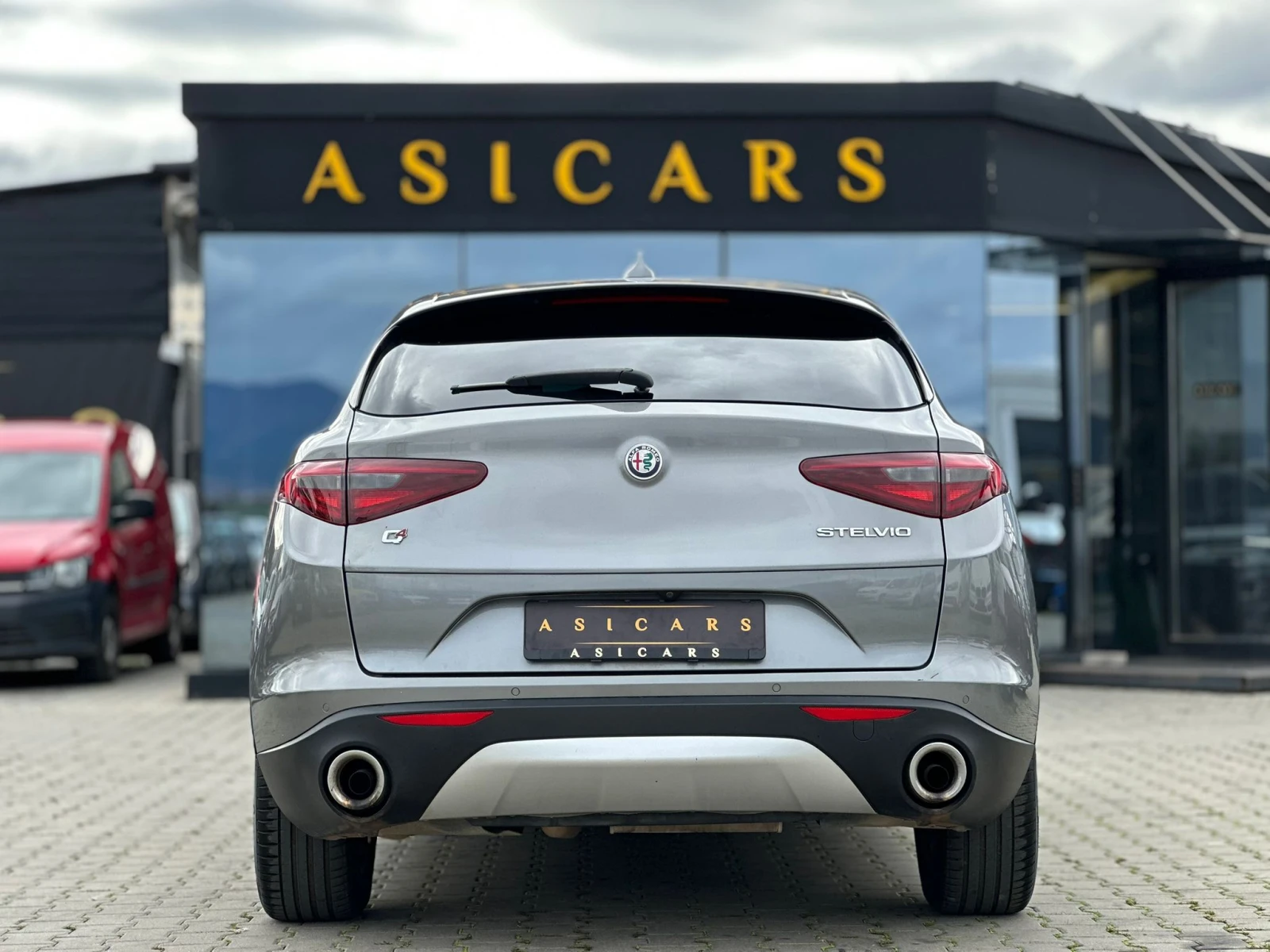 Alfa Romeo Stelvio / 2.2 JTDM / Q4 / EXECUTIVE / TOP /  - изображение 4