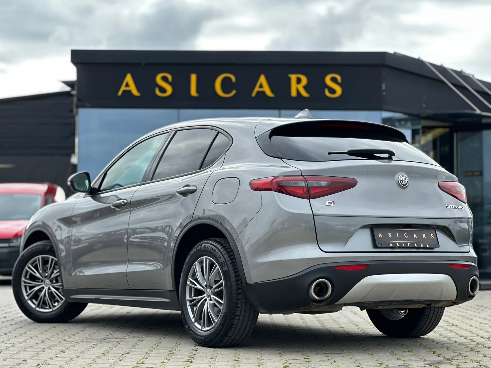 Alfa Romeo Stelvio / 2.2 JTDM / Q4 / EXECUTIVE / TOP /  - изображение 3