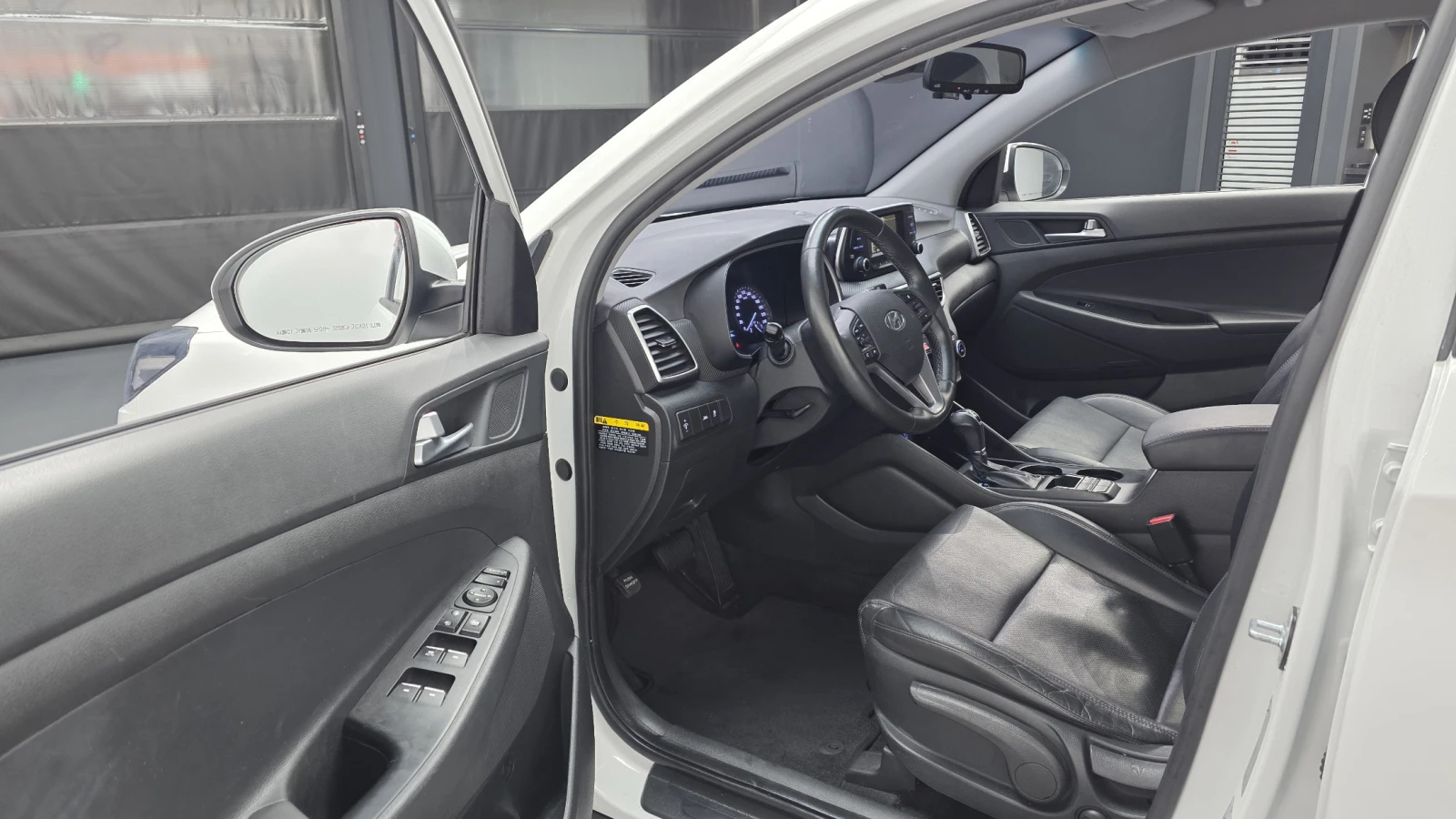 Hyundai Tucson 2.0CRDI/FACE/Пълна сервизна история !!! - изображение 5