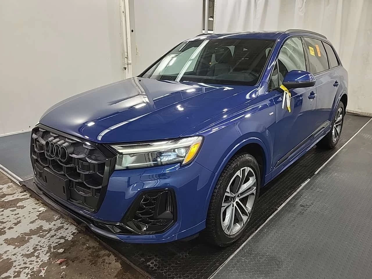 Audi Q7 55TFSI * S-Line * Без инциденти * CARFAX * От VW *