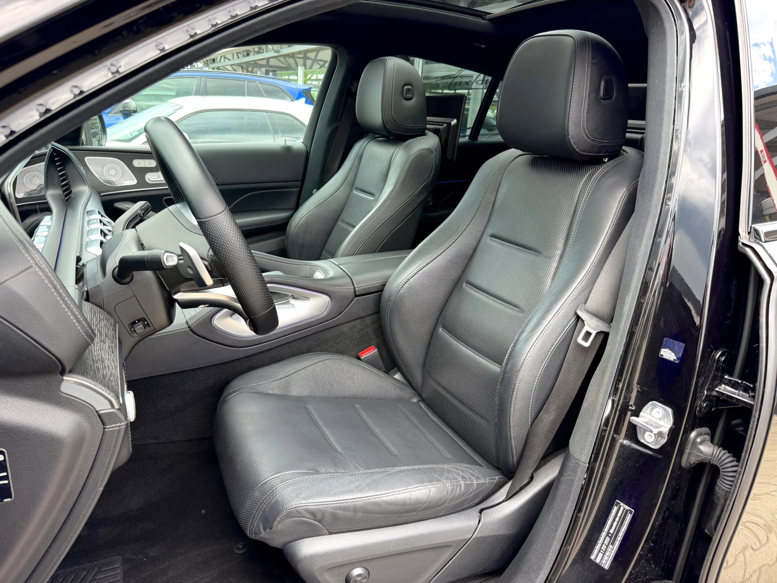 Mercedes-Benz GLE 400 350d#AMG63PACK#PANO#BURM#ОБДУХ#HEADUP#AIRMAT#3xDVD, снимка 9 - Автомобили и джипове - 54706214