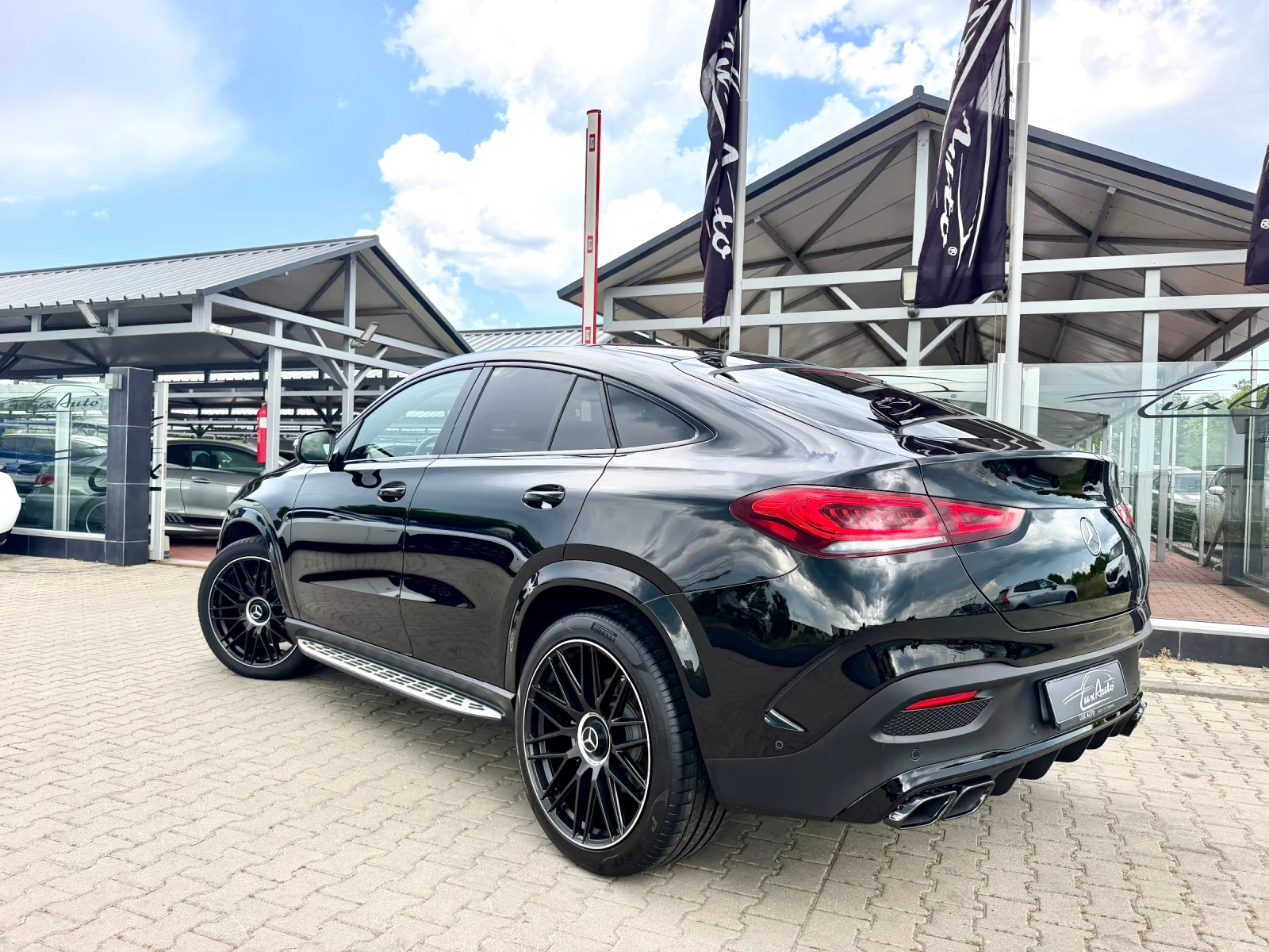 Mercedes-Benz GLE 400 350d#AMG63PACK#PANO#BURM#ОБДУХ#HEADUP#AIRMAT#3xDVD, снимка 5 - Автомобили и джипове - 54706214