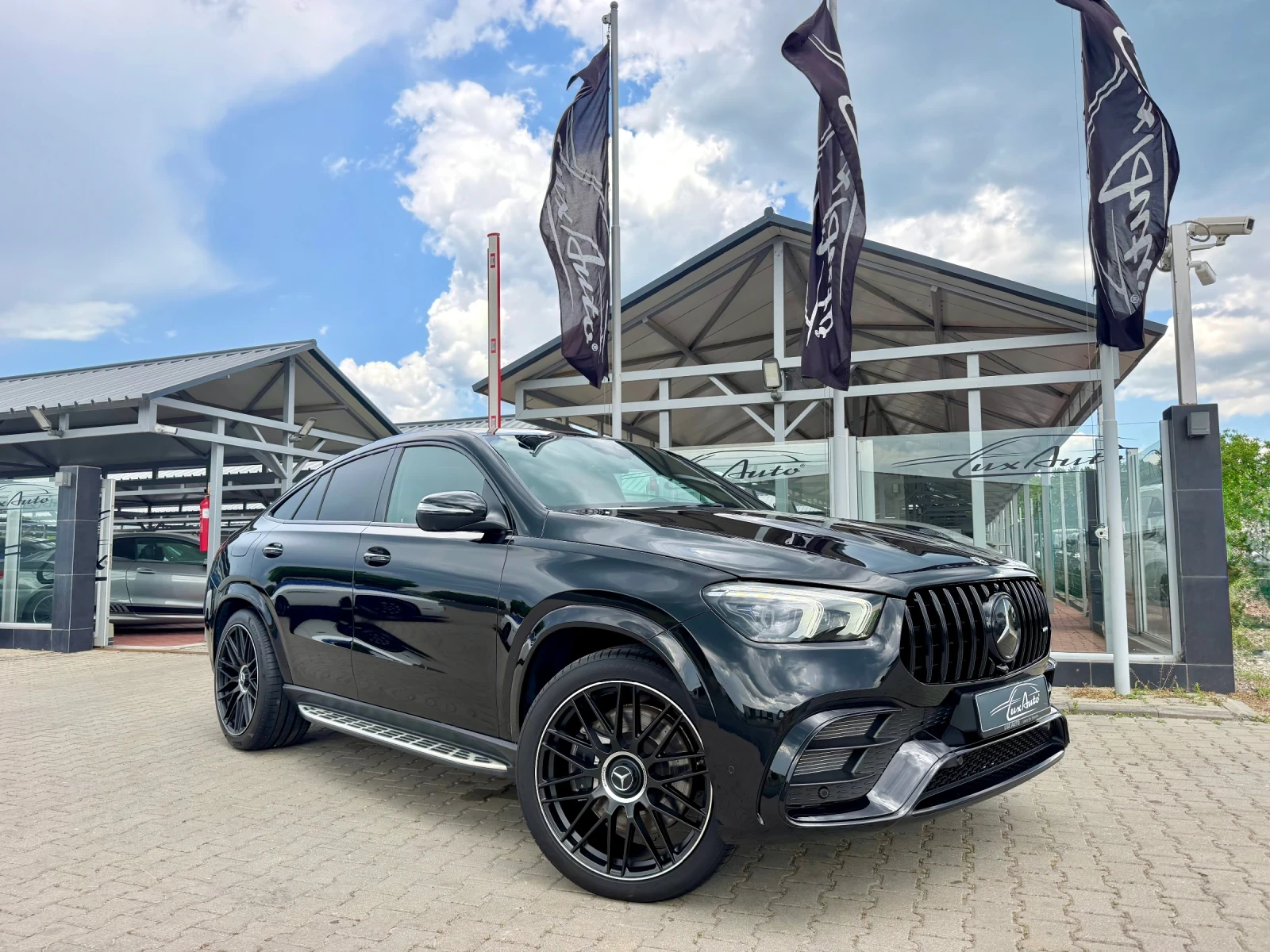 Mercedes-Benz GLE 400 350d#AMG63PACK#PANO#BURM#ОБДУХ#HEADUP#AIRMAT#3xDVD, снимка 2 - Автомобили и джипове - 54706214