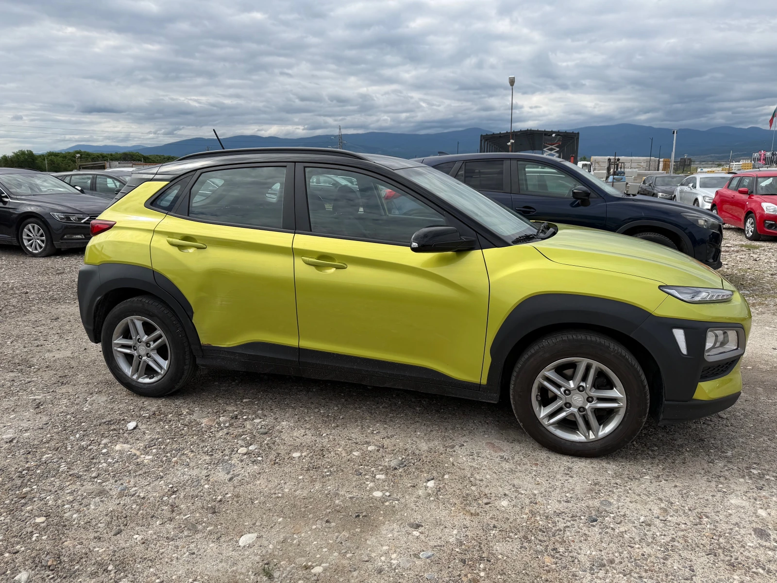 Hyundai Kona 1.6 CRDI, снимка 4 - Автомобили и джипове - 54889882