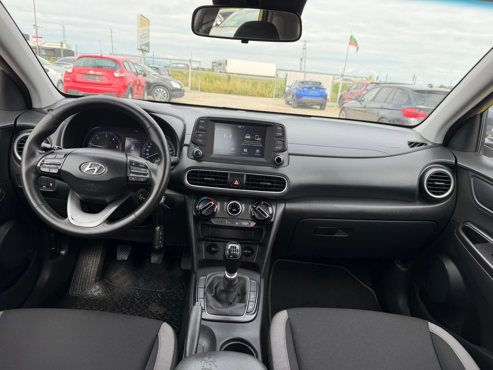 Hyundai Kona 1.6 CRDI, снимка 15 - Автомобили и джипове - 54889882