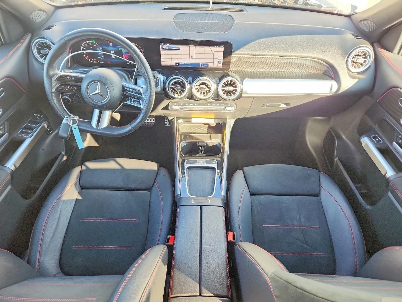 Mercedes-Benz GLB 2.0l 250 4Matic, снимка 8 - Автомобили и джипове - 55093763