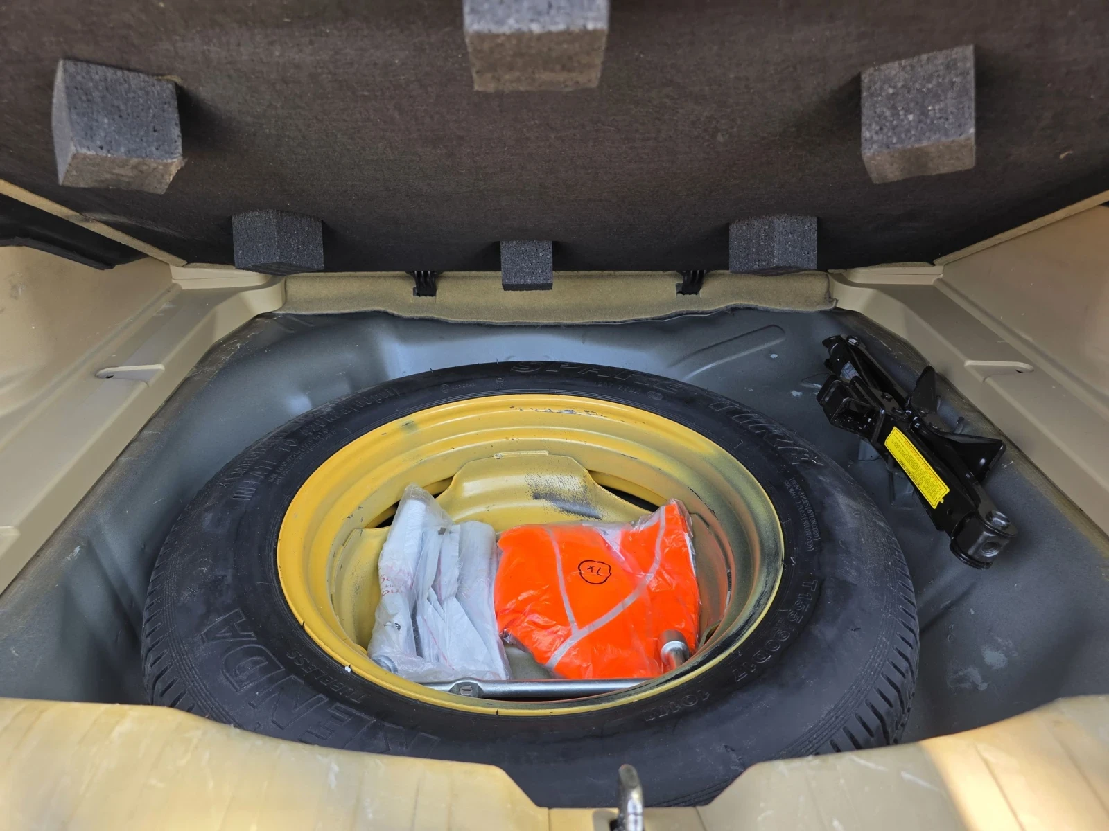 Honda Cr-v 2.2 SDTI, снимка 15 - Автомобили и джипове - 55249011