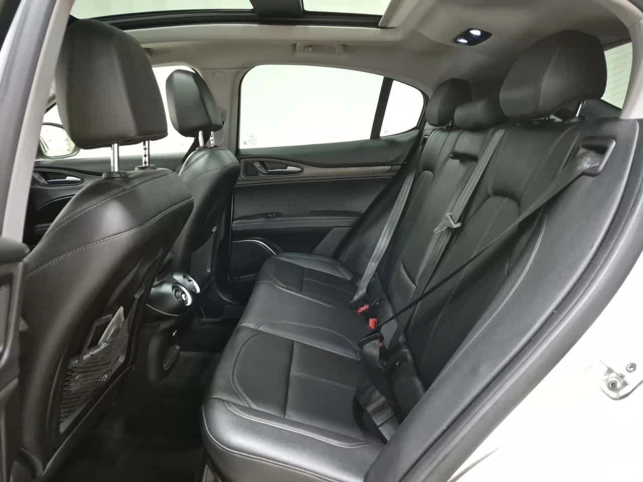Alfa Romeo Stelvio * TI * CARFAX * ОПЦИЯ ЗА ФИНАНСИРАНЕ, снимка 12 - Автомобили и джипове - 55510555