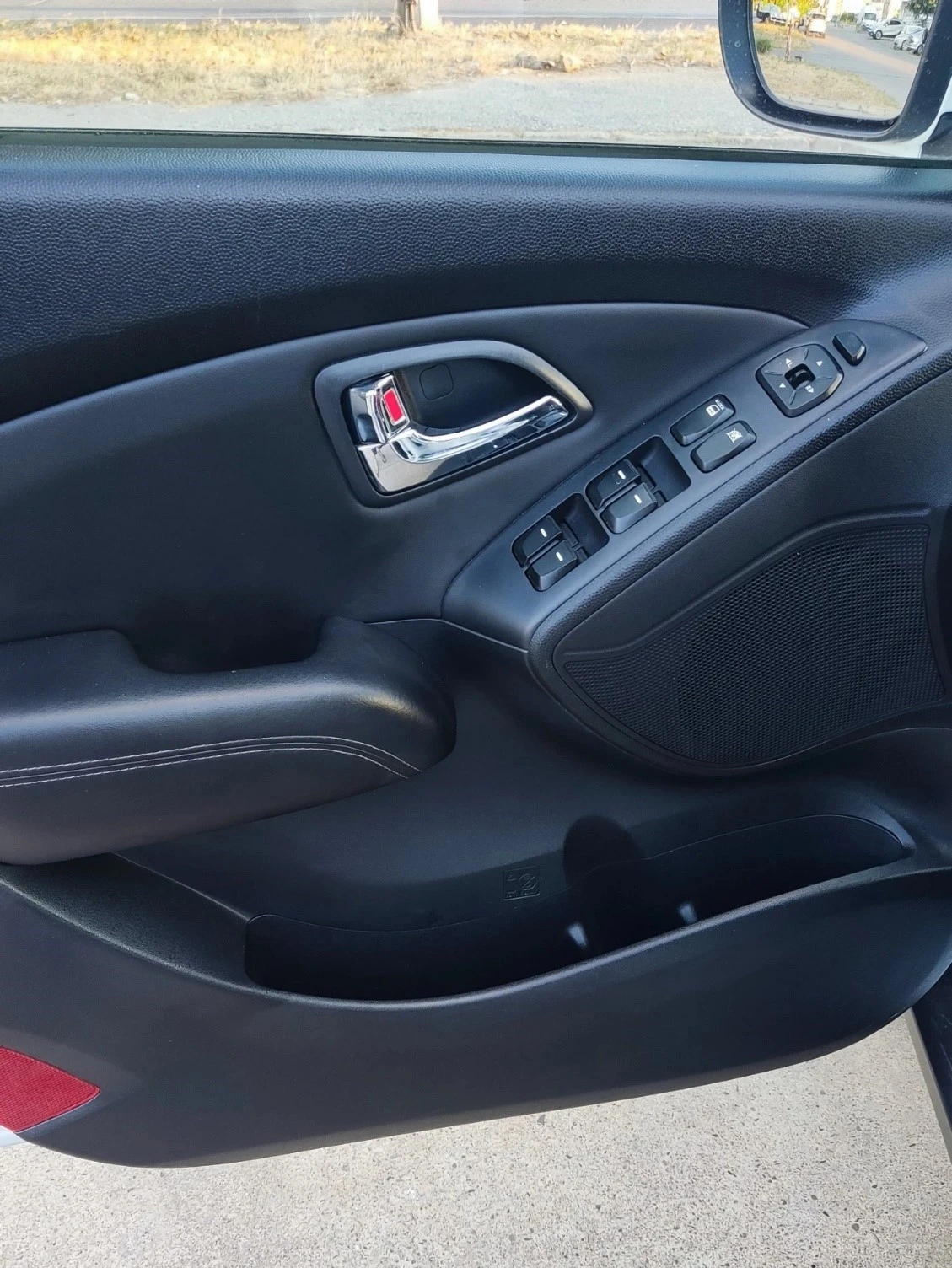 Hyundai IX35, снимка 8 - Автомобили и джипове - 55889124