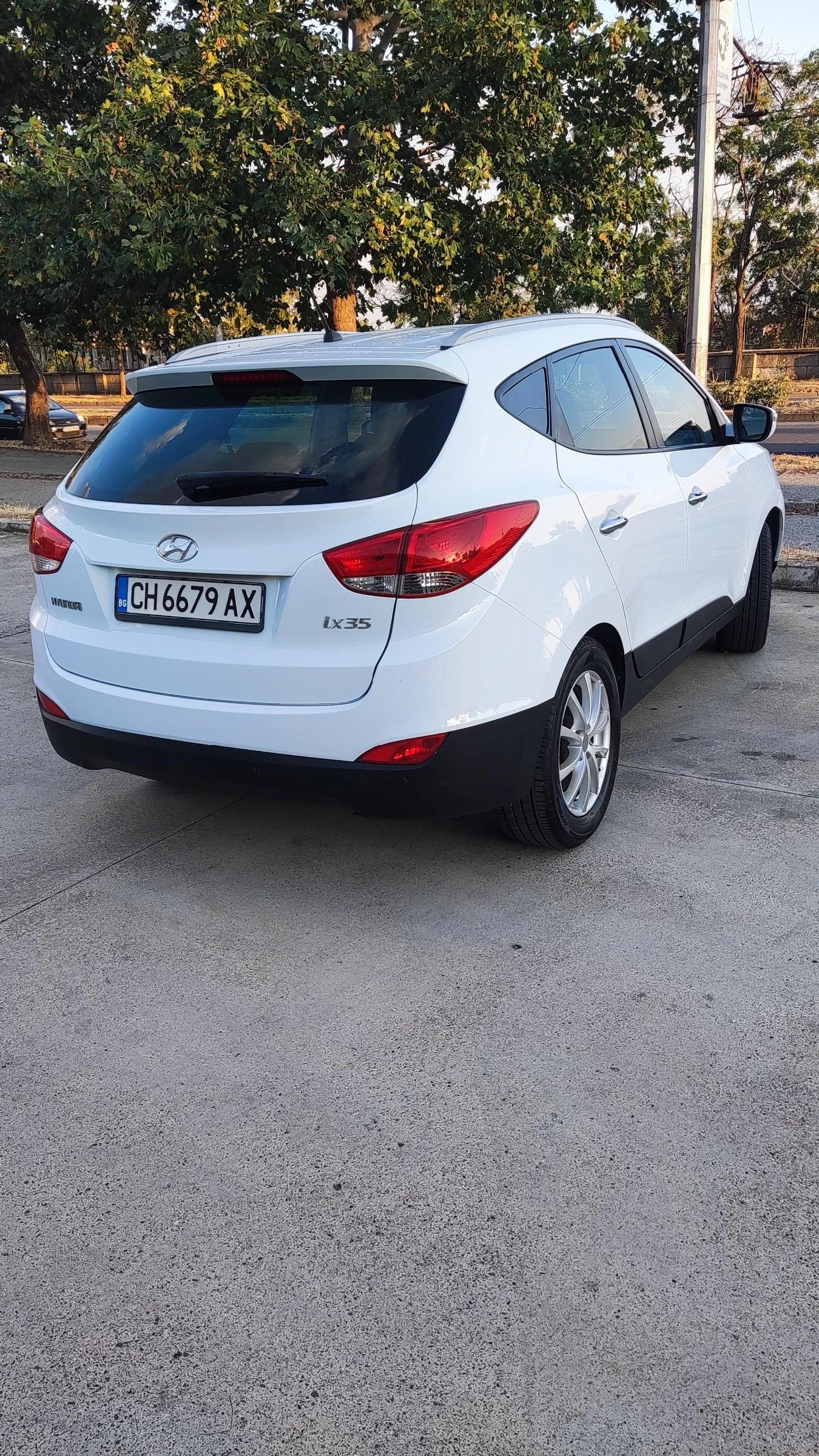 Hyundai IX35, снимка 2 - Автомобили и джипове - 55889124