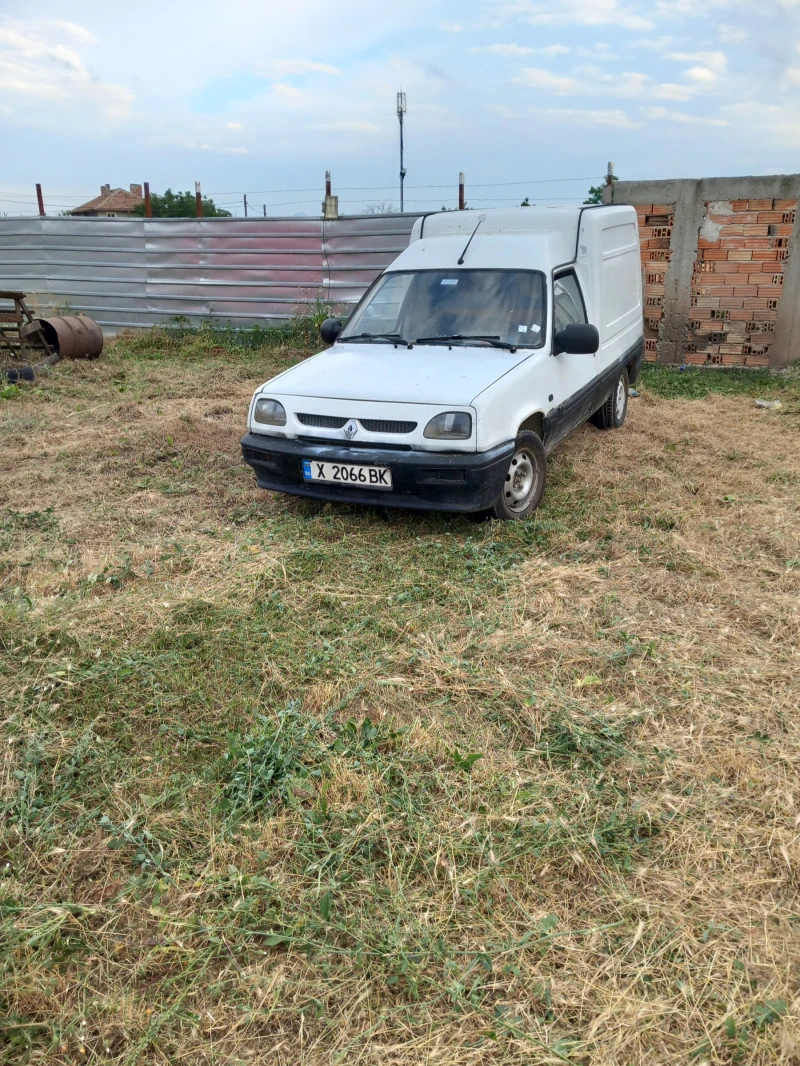 Ford Transit 2000 с верига клима 6места прес ТБИ банка , снимка 13 - Бусове и автобуси - 46468704