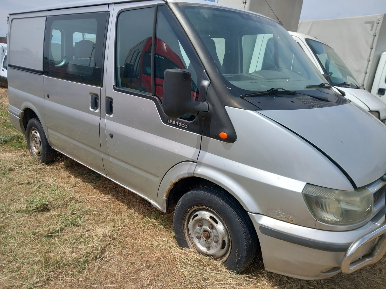 Ford Transit 2000 с верига клима 6места прес ТБИ банка  - изображение 2